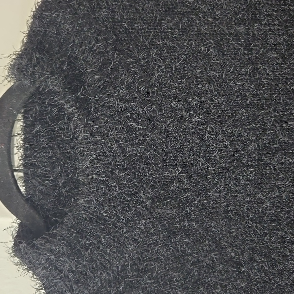 Sweater - Picture 2 of 8